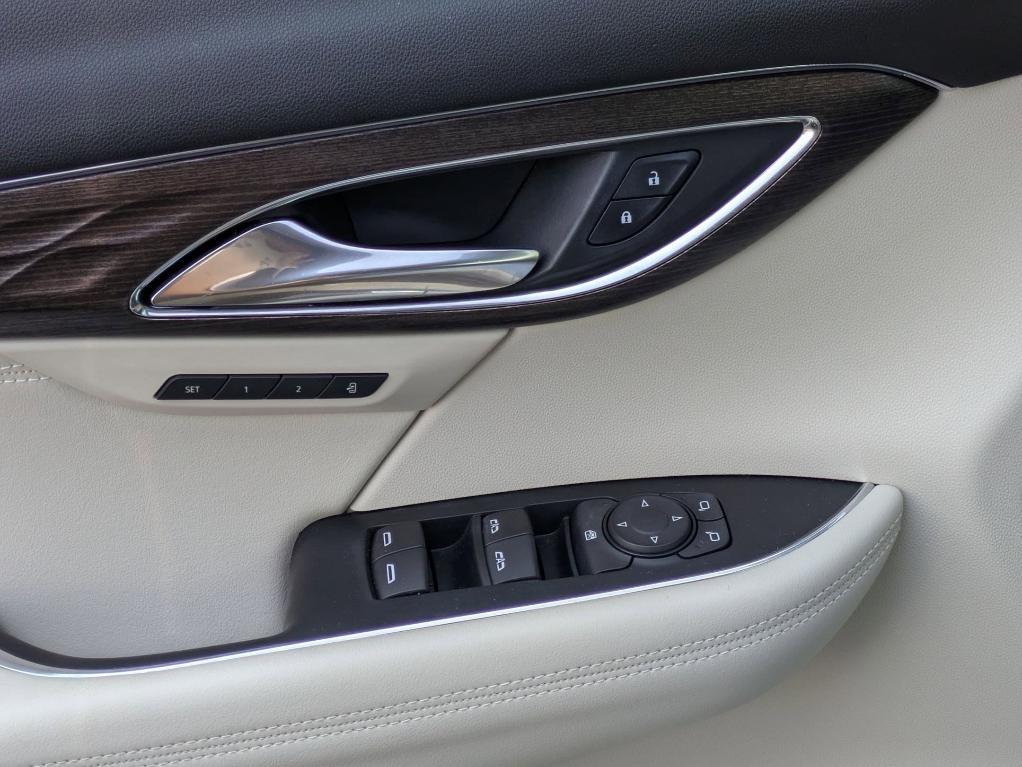 used 2022 Buick Envision car, priced at $32,092