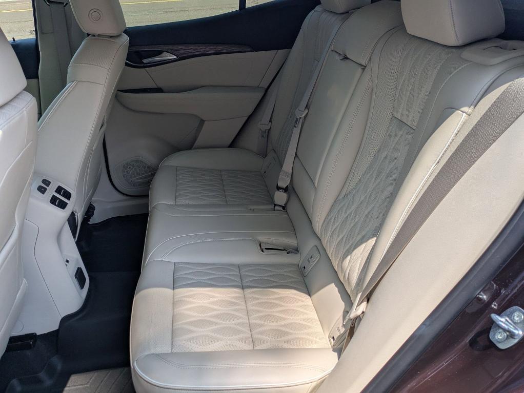 used 2022 Buick Envision car, priced at $32,092