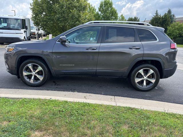 used 2019 Jeep Cherokee car, priced at $17,295