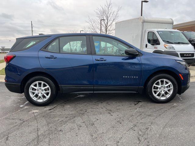 used 2022 Chevrolet Equinox car, priced at $18,995