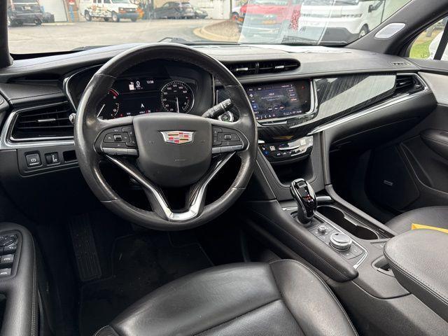 used 2023 Cadillac XT6 car, priced at $31,295