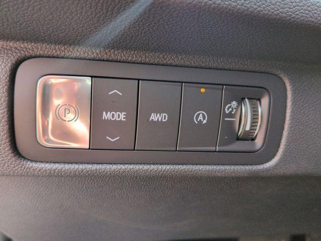used 2024 Chevrolet Traverse car, priced at $53,295