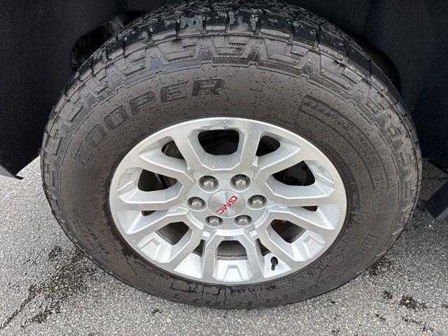 used 2018 GMC Yukon car, priced at $24,995