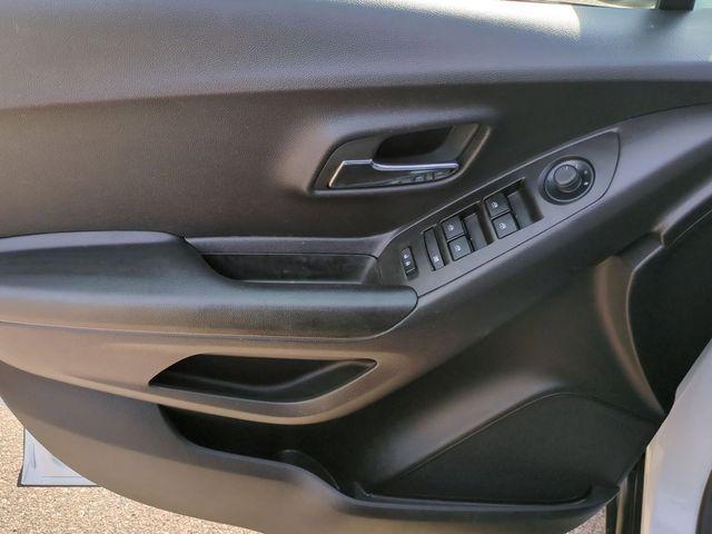 used 2022 Chevrolet Trax car, priced at $16,400