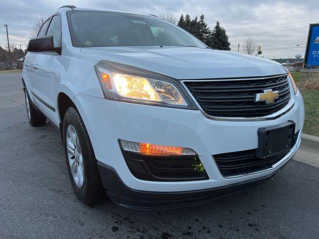 used 2017 Chevrolet Traverse car, priced at $11,995