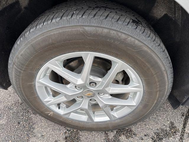 used 2023 Chevrolet Equinox car, priced at $22,595