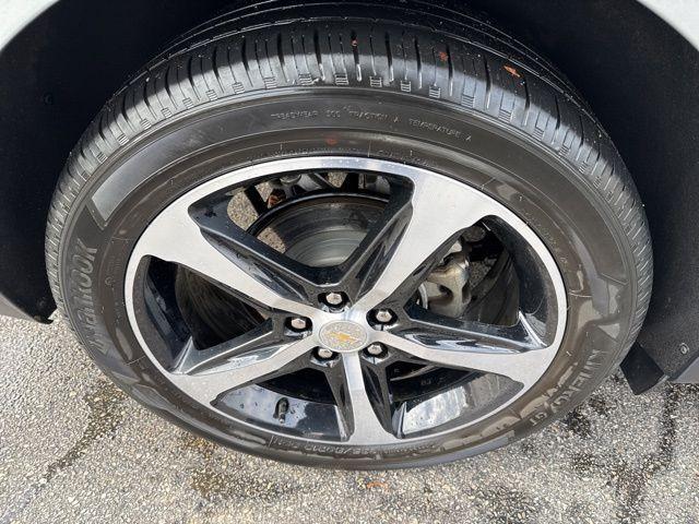 used 2023 Chevrolet Equinox car, priced at $26,495