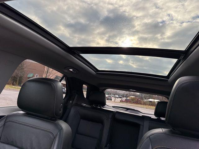 used 2023 Chevrolet Equinox car, priced at $26,495