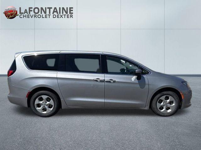 used 2017 Chrysler Pacifica car, priced at $10,995