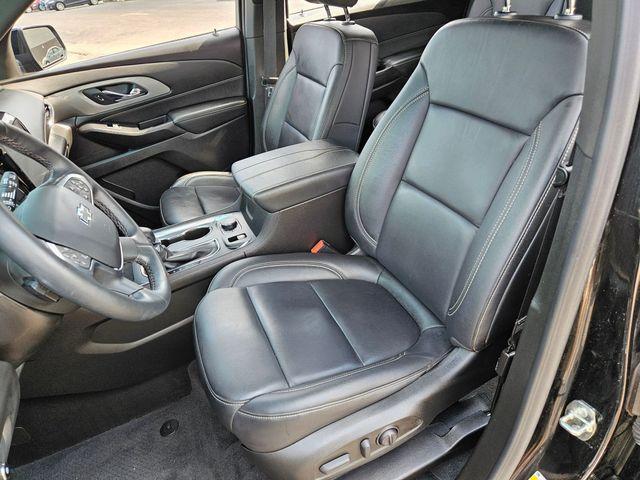 used 2023 Chevrolet Traverse car