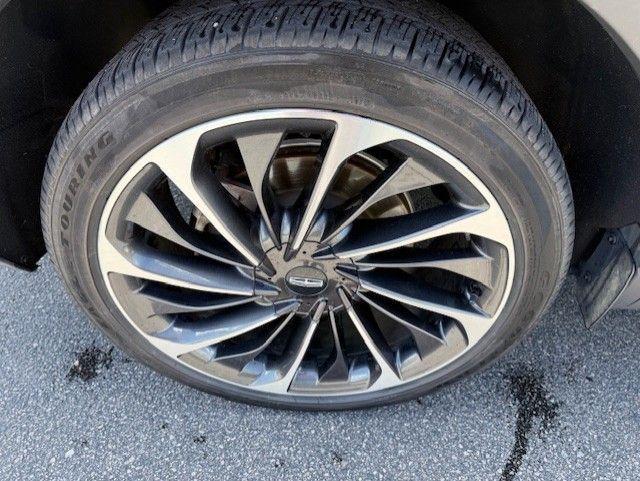used 2023 Lincoln Aviator car, priced at $52,595
