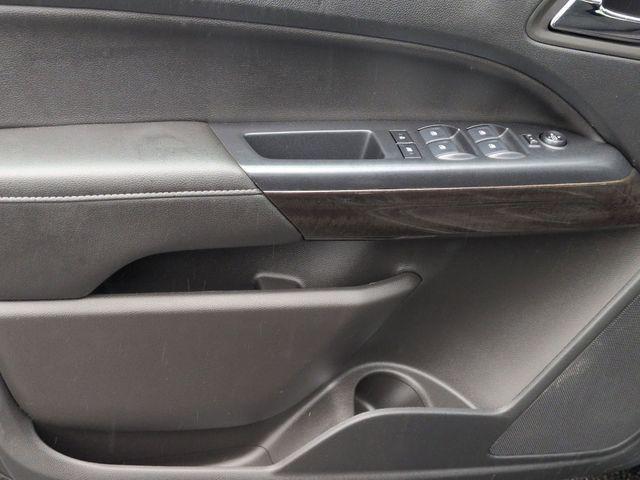 used 2022 GMC Canyon car, priced at $27,995