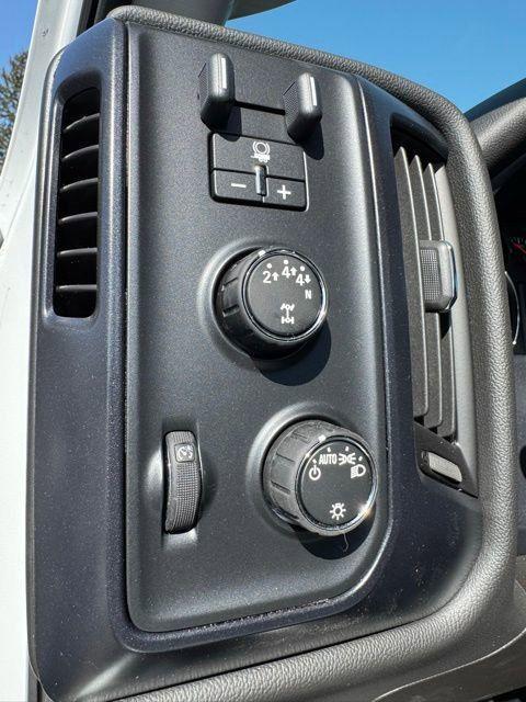 new 2024 Chevrolet Silverado 1500 car, priced at $63,526