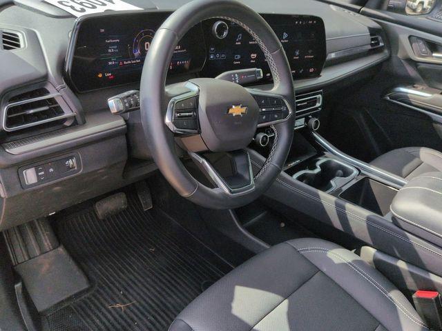 used 2025 Chevrolet Traverse car, priced at $38,242
