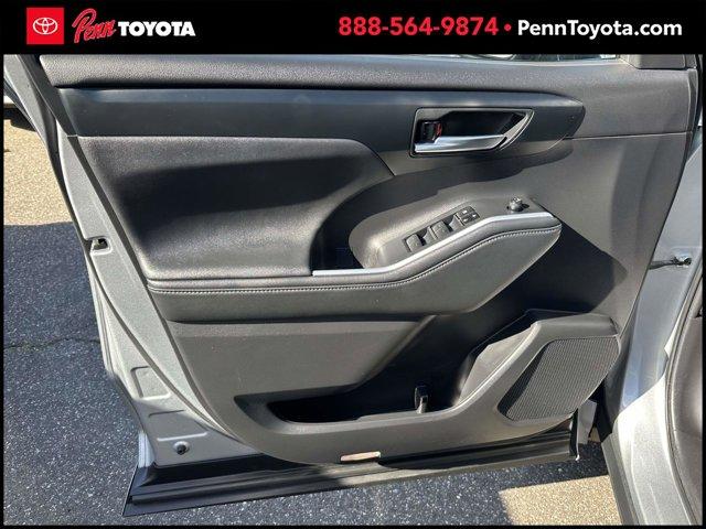 used 2023 Toyota Highlander car, priced at $38,936