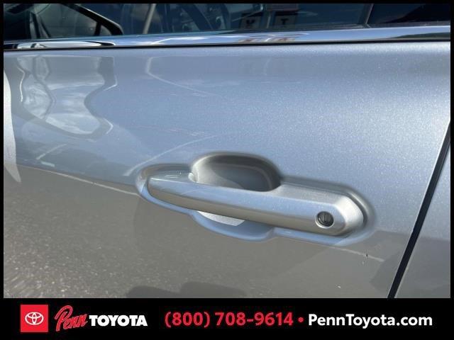 used 2020 Toyota Highlander car, priced at $32,674