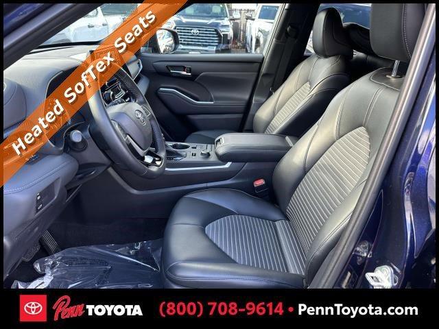 used 2022 Toyota Highlander car, priced at $38,888