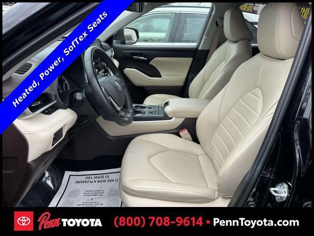 used 2022 Toyota Highlander car, priced at $34,995