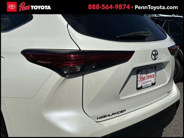 used 2020 Toyota Highlander car, priced at $26,988