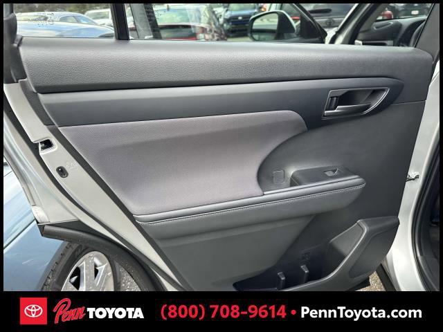 used 2023 Toyota Highlander car, priced at $35,995