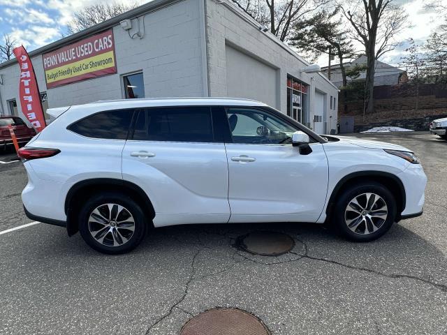 used 2022 Toyota Highlander car, priced at $34,590