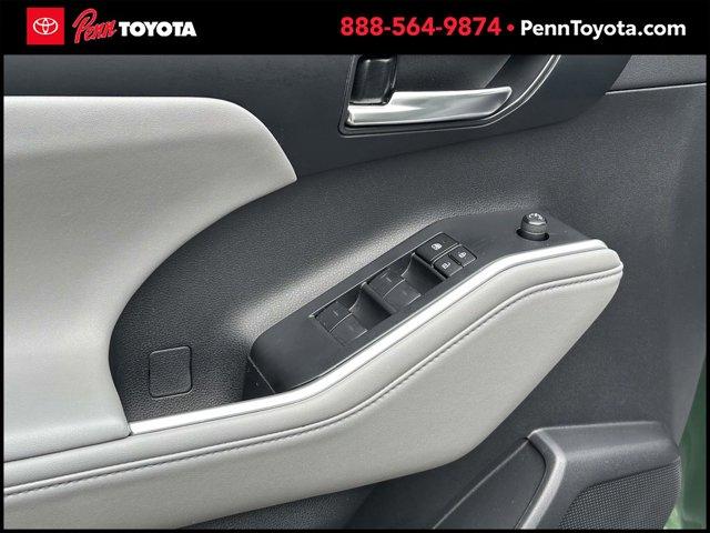 used 2023 Toyota Highlander car, priced at $39,191