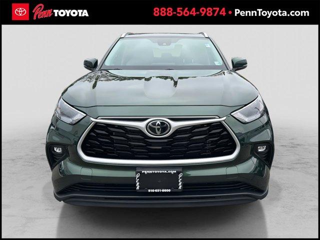 used 2023 Toyota Highlander car, priced at $39,191
