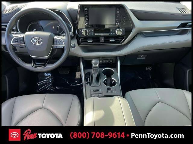 used 2021 Toyota Highlander car, priced at $33,188