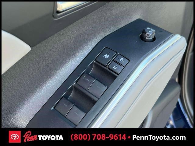 used 2021 Toyota Highlander car, priced at $33,188