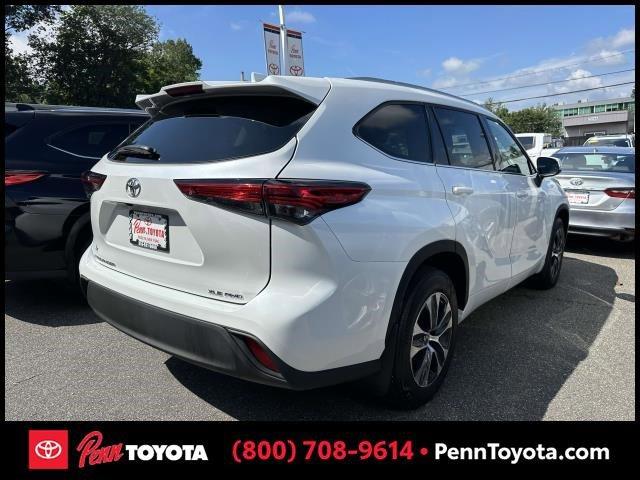 used 2022 Toyota Highlander car, priced at $35,503