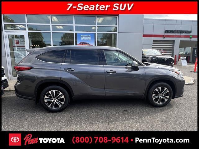 used 2021 Toyota Highlander car, priced at $35,995