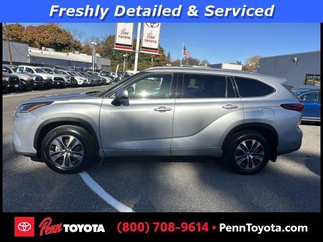 used 2021 Toyota Highlander car, priced at $34,995