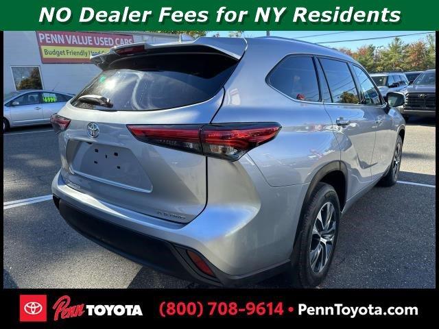 used 2021 Toyota Highlander car, priced at $34,995