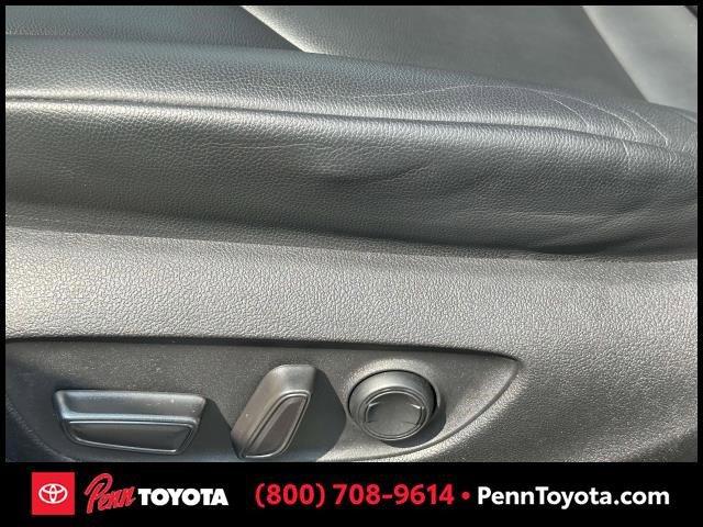 used 2022 Toyota Highlander car, priced at $35,339