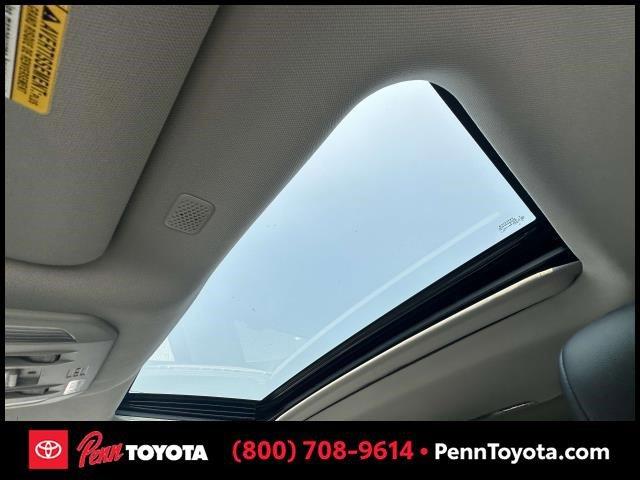 used 2022 Toyota Highlander car, priced at $35,339