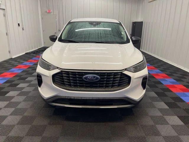 used 2025 Ford Escape car, priced at $26,995