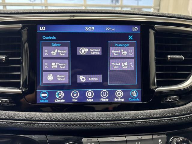 used 2020 Chrysler Pacifica Hybrid car, priced at $23,815