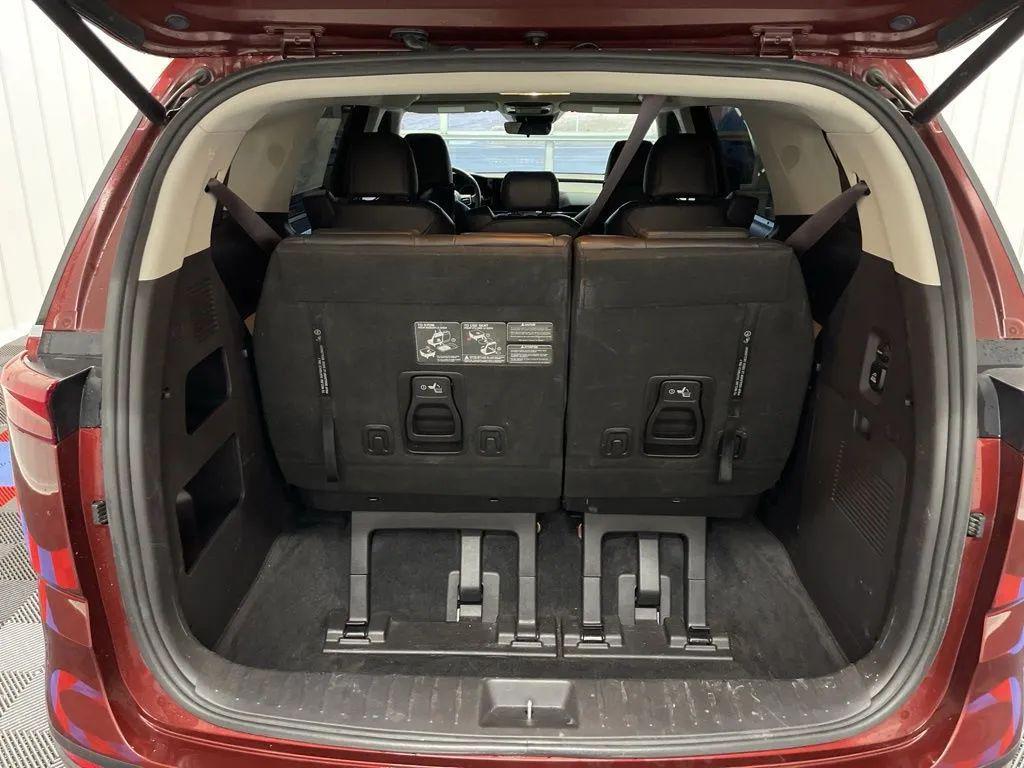 used 2022 Kia Carnival car, priced at $25,212