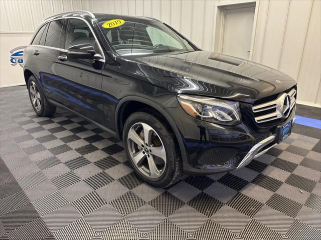 used 2019 Mercedes-Benz GLC 300 car, priced at $22,295