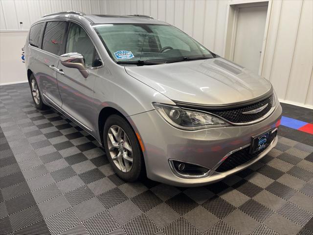 used 2018 Chrysler Pacifica car