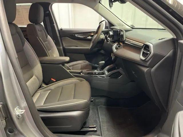used 2025 Chevrolet TrailBlazer car, priced at $22,200