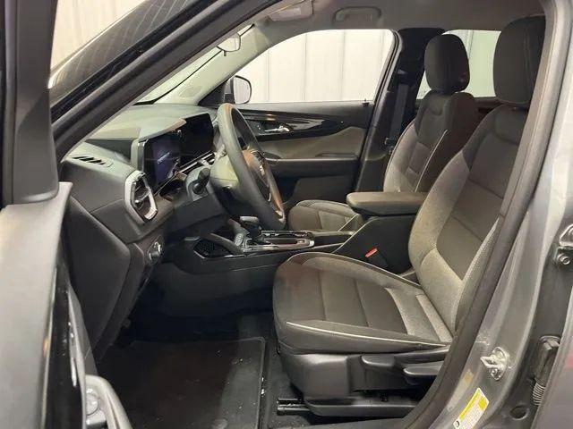 used 2025 Chevrolet TrailBlazer car, priced at $22,200