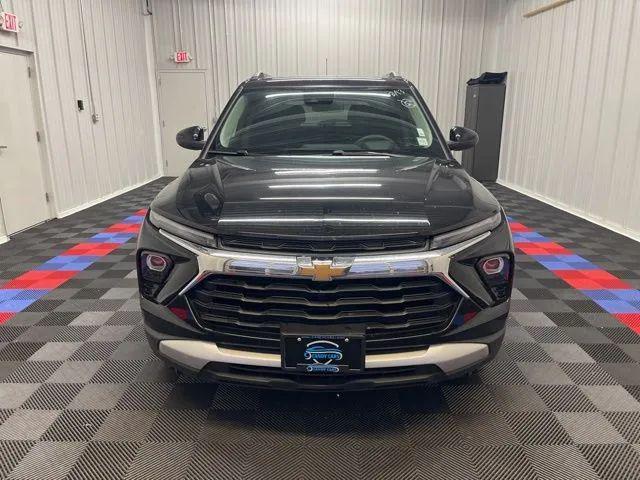used 2025 Chevrolet TrailBlazer car, priced at $22,200