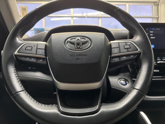 used 2023 Toyota Highlander car, priced at $28,788