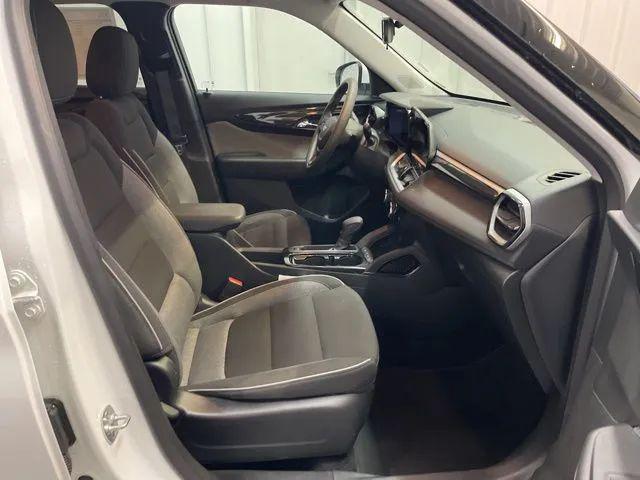 used 2025 Chevrolet TrailBlazer car, priced at $25,995