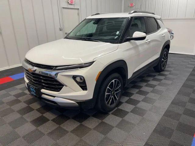 used 2025 Chevrolet TrailBlazer car, priced at $25,995