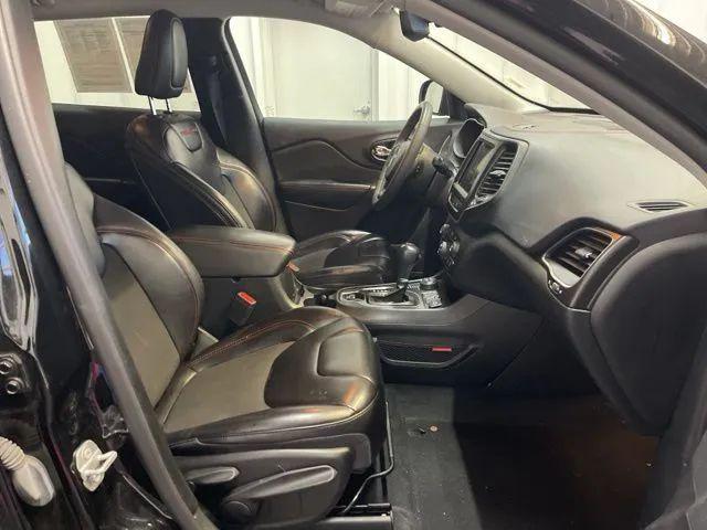 used 2022 Jeep Cherokee car, priced at $25,995