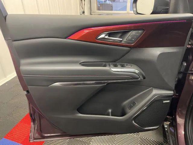 used 2025 Chevrolet Traverse car, priced at $57,555