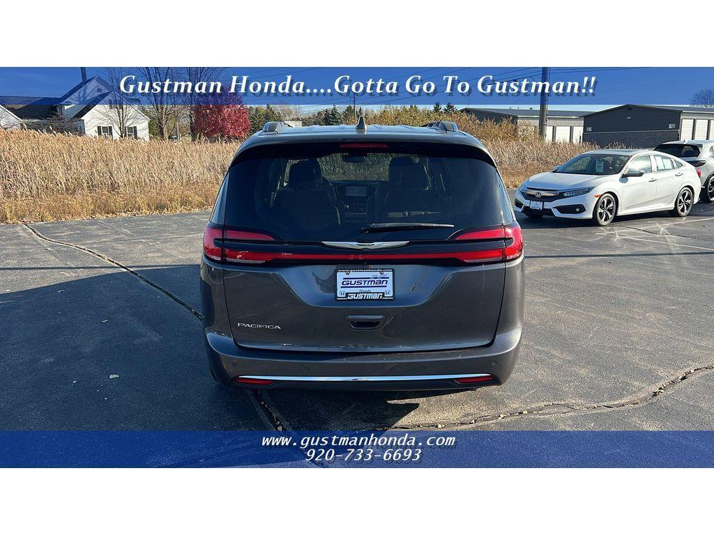 used 2021 Chrysler Pacifica car, priced at $17,998