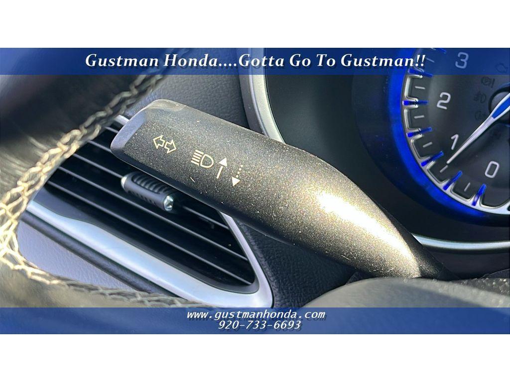 used 2021 Chrysler Pacifica car, priced at $17,998